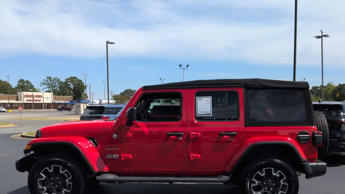 2024 Jeep Wrangler Sahara