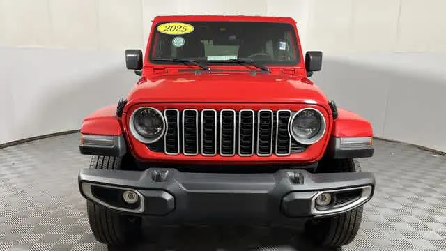 2025 Jeep Wrangler Sahara