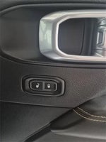 2024 Wrangler Thumbnail 28