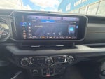 2025 Wrangler Thumbnail 15