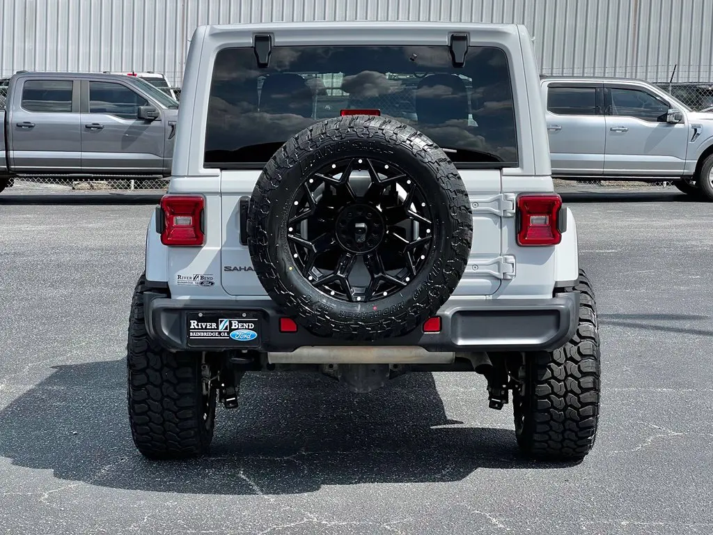 2025 Jeep Wrangler - $39,195