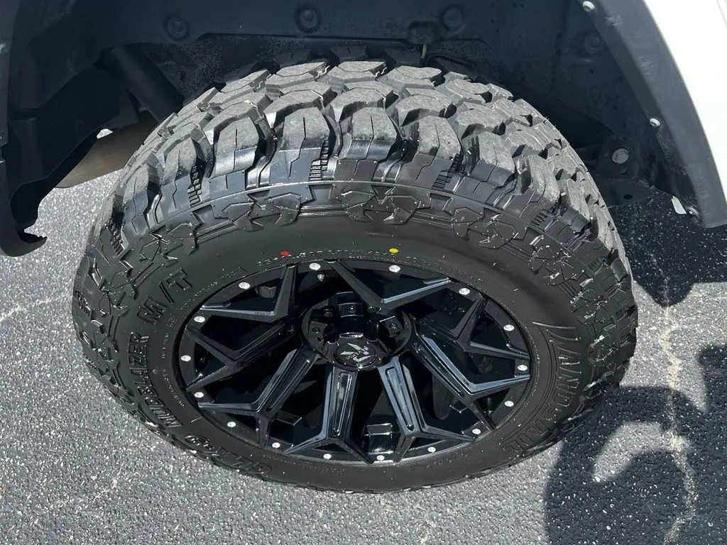 2025 Jeep Wrangler - $39,195