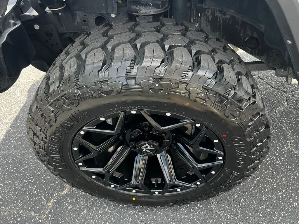 2025 Jeep Wrangler - $39,195