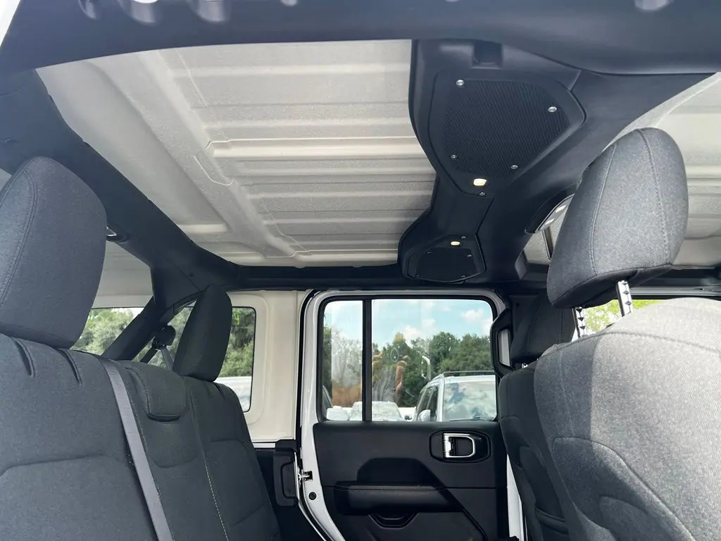 2025 Jeep Wrangler - $39,195