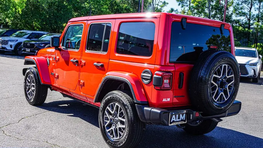 2025 Jeep Wrangler Sahara