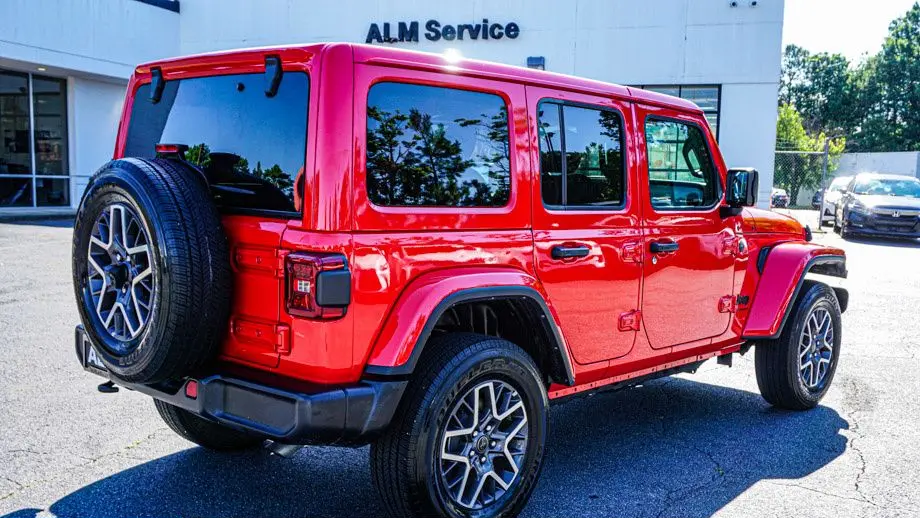 2025 Jeep Wrangler Sahara
