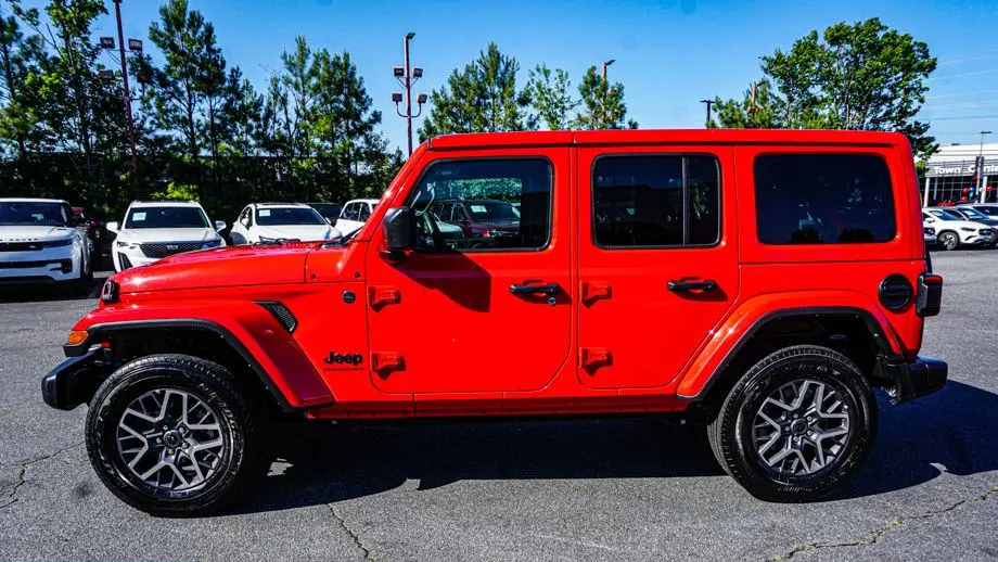 2025 Jeep Wrangler Sahara