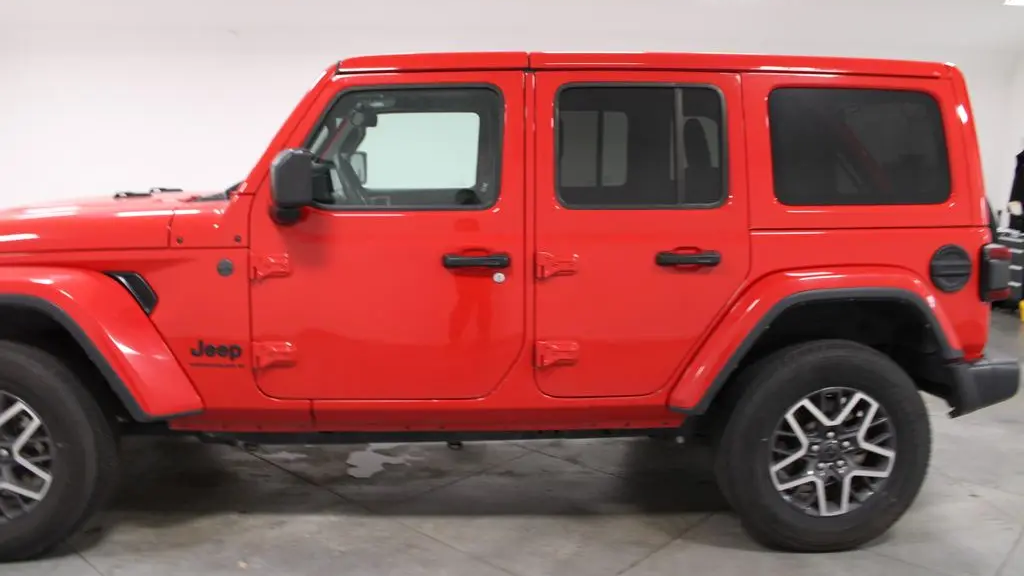 2025 Jeep Wrangler Sahara