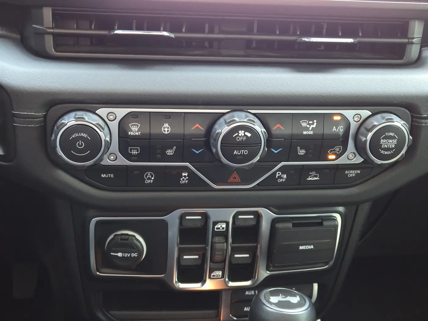 2024 Jeep Wrangler - $30,000