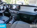 2025 Wrangler Thumbnail 25