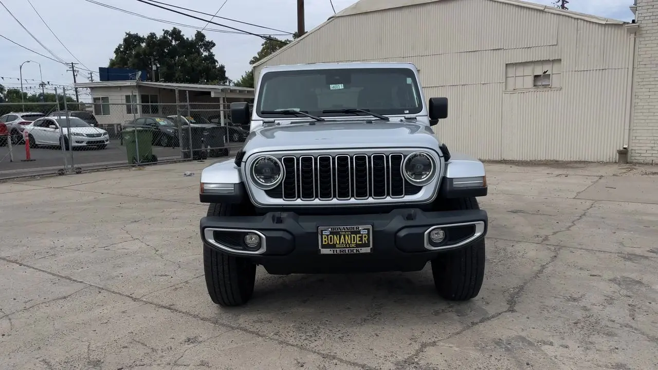2024 Jeep Wrangler Sahara