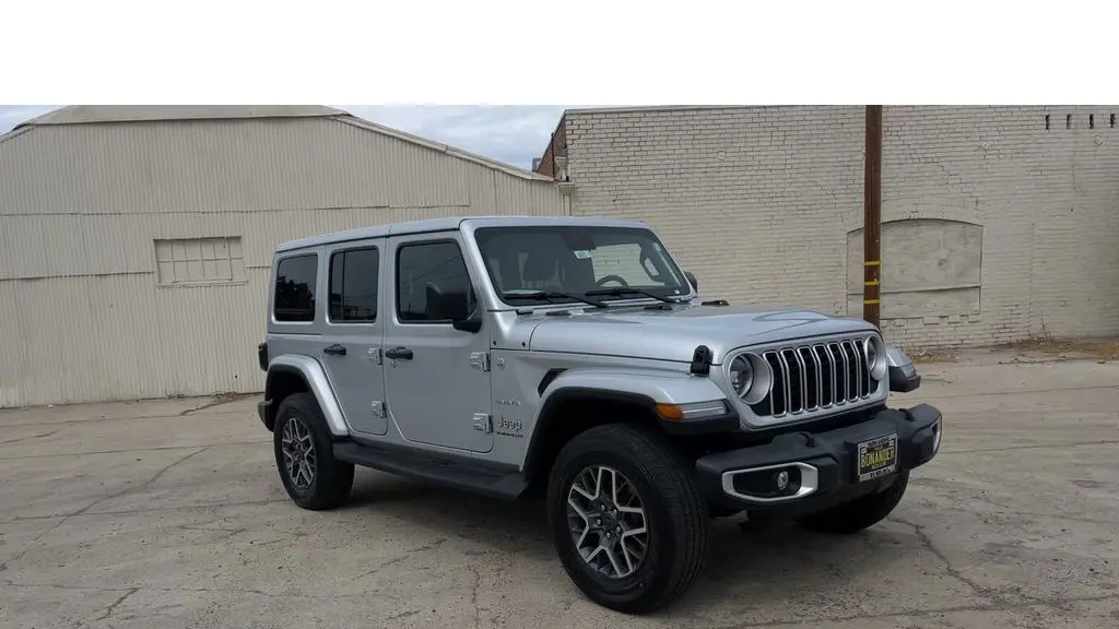 2024 Jeep Wrangler Sahara
