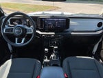 2025 Wrangler Thumbnail 35