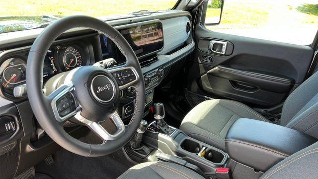 2025 Jeep Wrangler Sahara