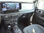 2025 Wrangler Thumbnail 23