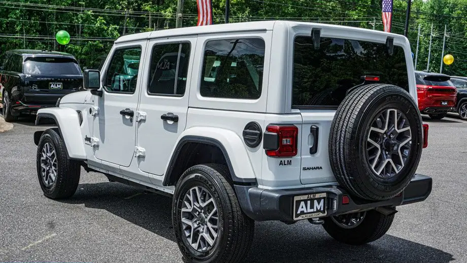 2025 Jeep Wrangler Sahara