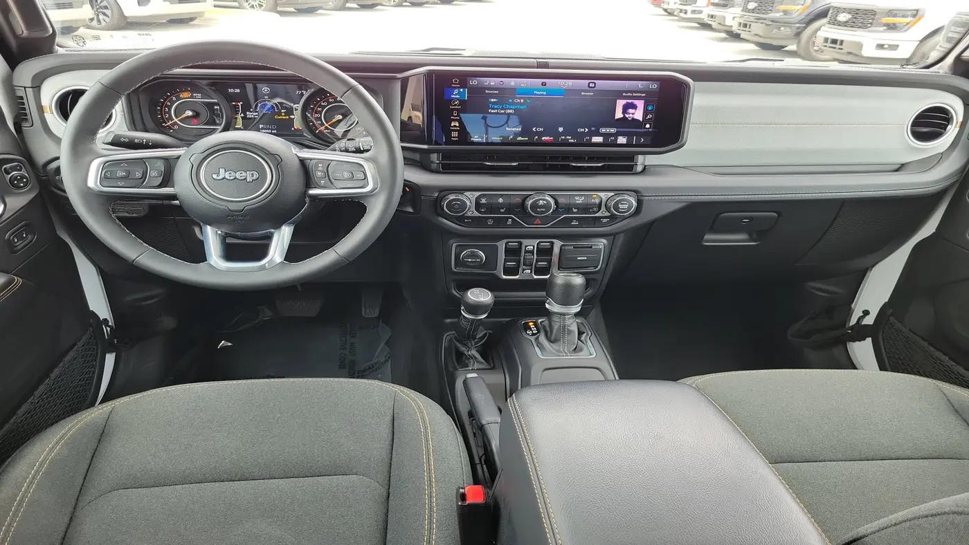 2025 Jeep Wrangler Sahara