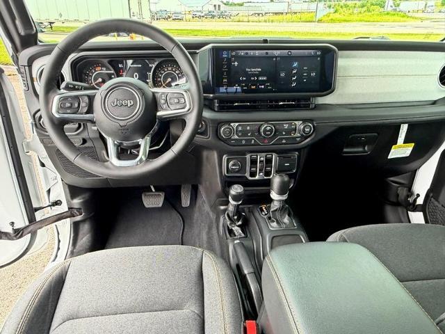 2025 Jeep Wrangler - $35,365