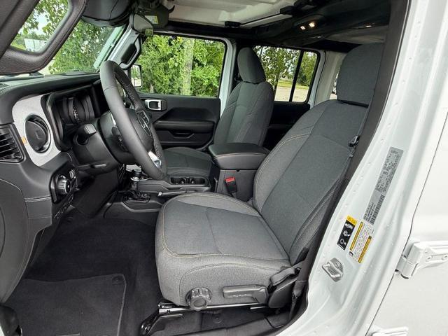 2025 Jeep Wrangler - $35,365
