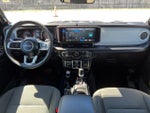 2025 Wrangler Thumbnail 35