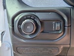 2025 Wrangler Thumbnail 32