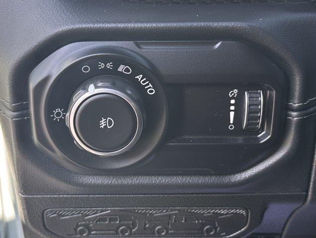 2024 Jeep Wrangler - $41,548