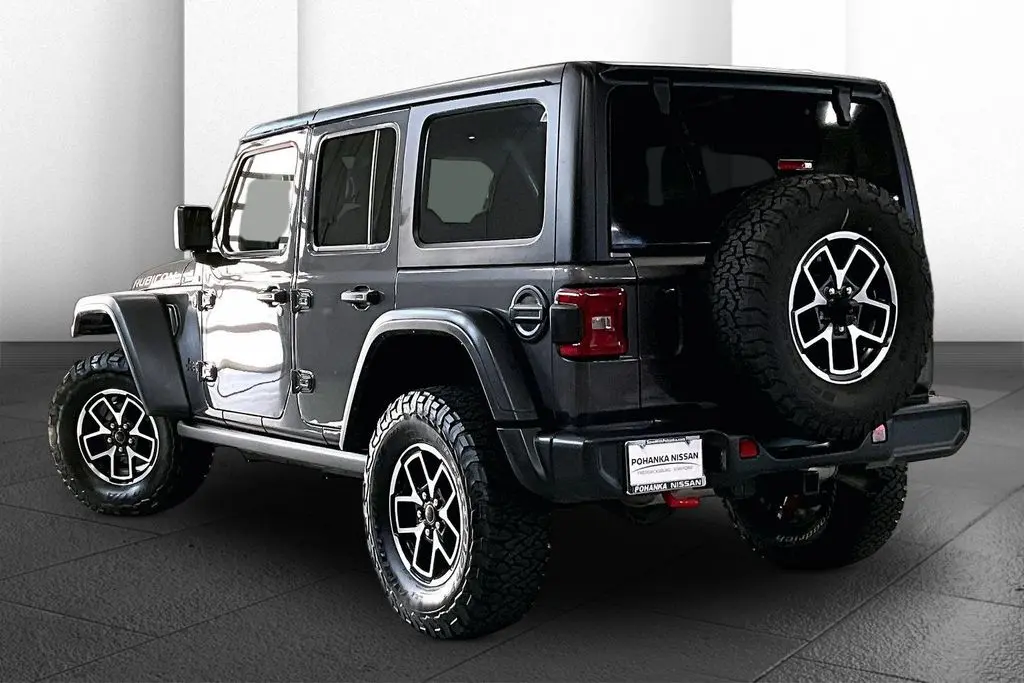 2024 Jeep Wrangler - $33,988