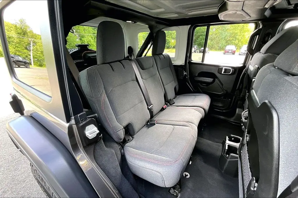 2024 Jeep Wrangler - $33,988