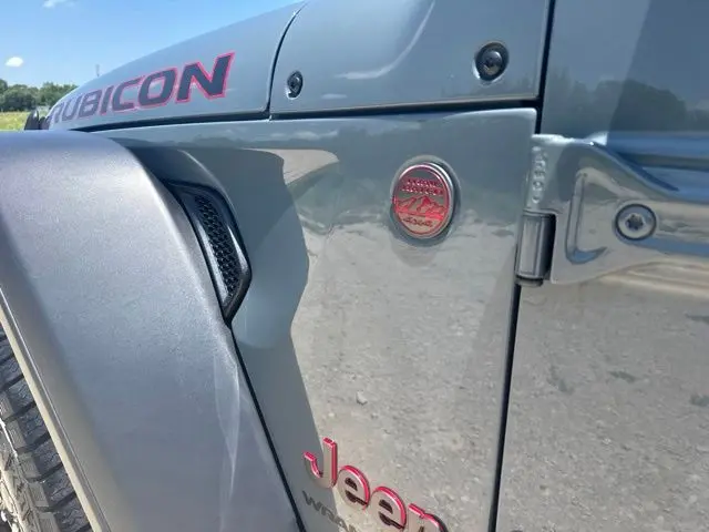 2024 Jeep Wrangler - $33,400