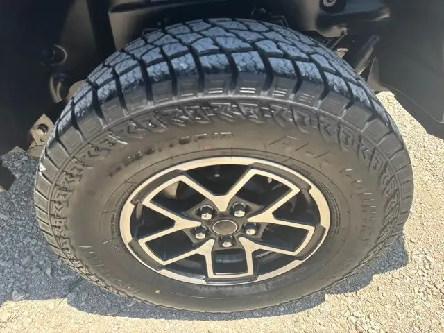 2024 Jeep Wrangler - $33,400