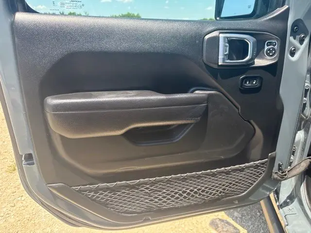 2024 Jeep Wrangler - $33,400
