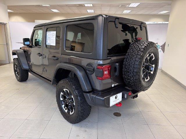 2025 Jeep Wrangler - $34,400