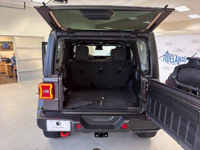 2025 Jeep Wrangler - $34,400