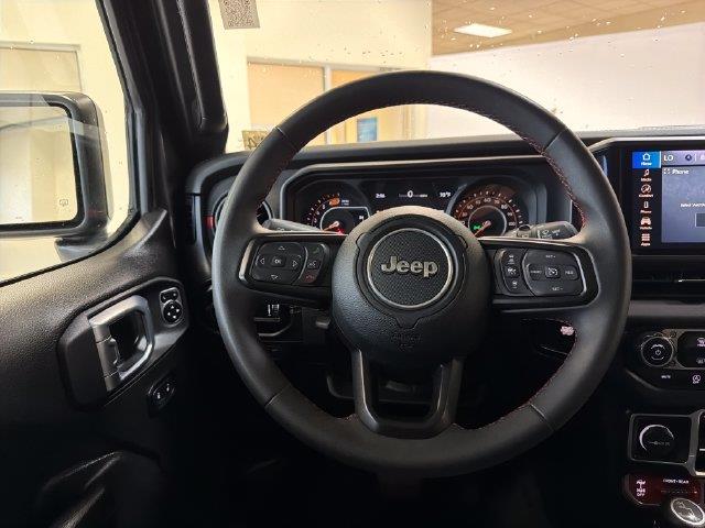 2025 Jeep Wrangler - $34,400