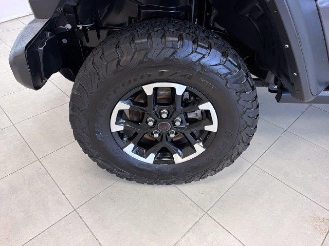 2025 Jeep Wrangler - $34,400
