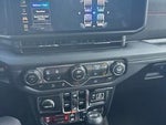 2025 Wrangler Thumbnail 29