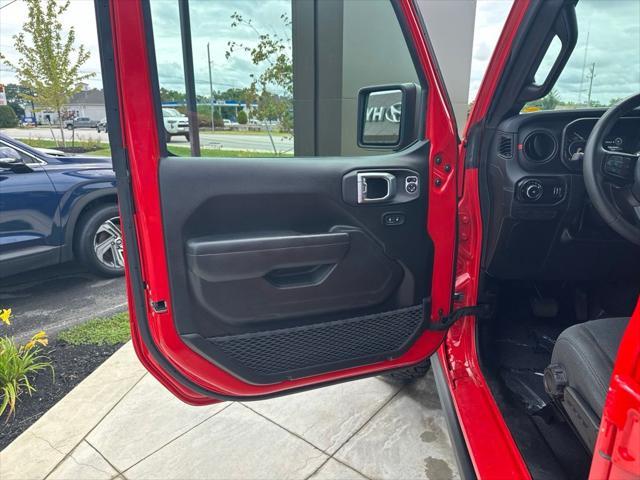 2025 Jeep Wrangler - $31,298