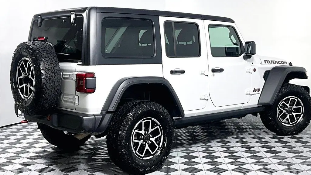 2025 Jeep Wrangler Rubicon