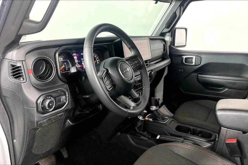 2025 Jeep Wrangler - $39,741