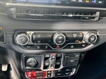 2025 Wrangler Thumbnail 33