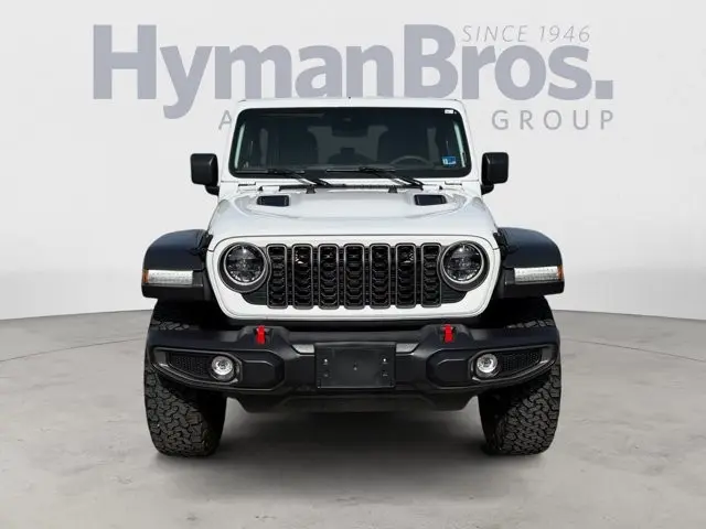 2025 Jeep Wrangler - $38,995