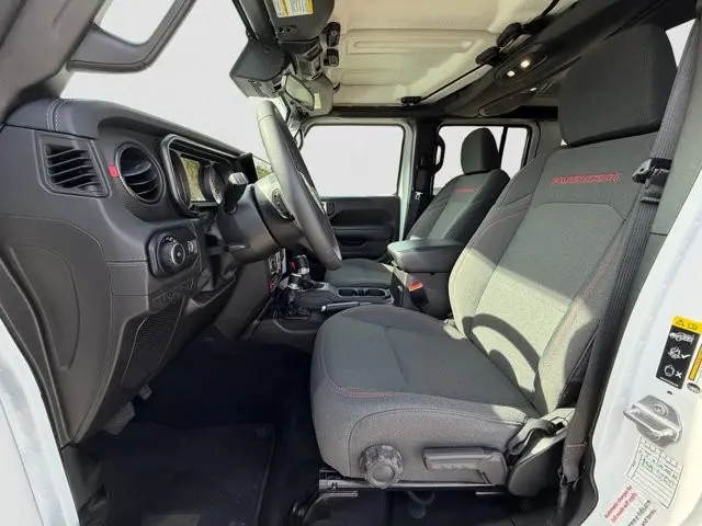 2025 Jeep Wrangler - $38,995