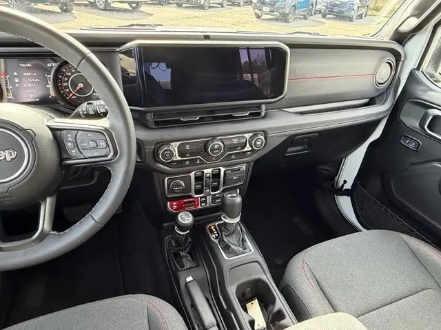 2025 Jeep Wrangler - $38,995