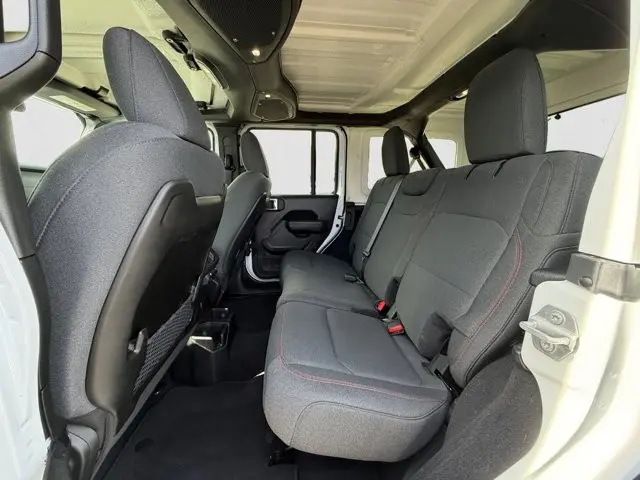 2025 Jeep Wrangler - $38,995