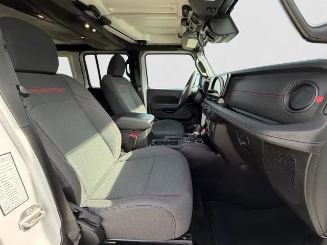 2025 Jeep Wrangler - $38,995