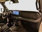 2025 Wrangler Thumbnail 27