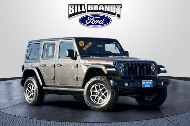 2025 Jeep Wrangler - $32,776