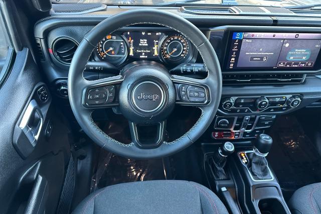 2025 Jeep Wrangler - $32,776