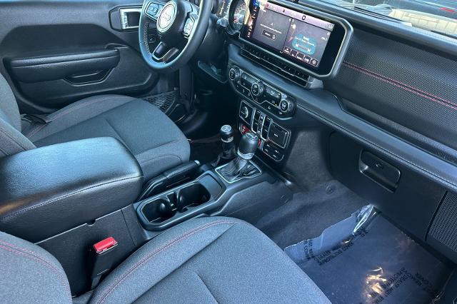 2025 Jeep Wrangler - $32,776