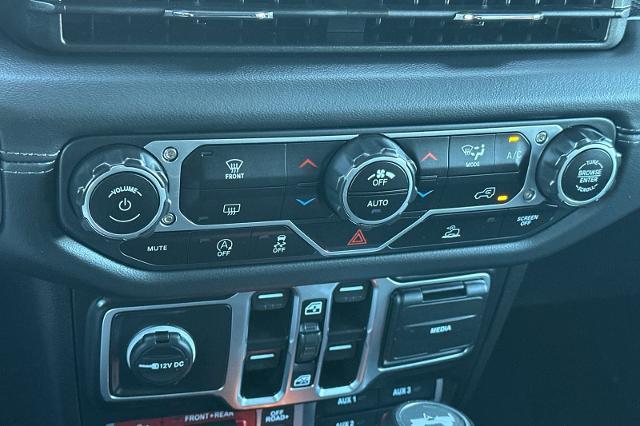 2025 Jeep Wrangler - $32,776